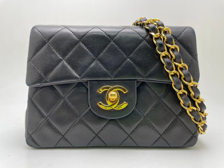 CHANEL チェーンショルダーバッグ