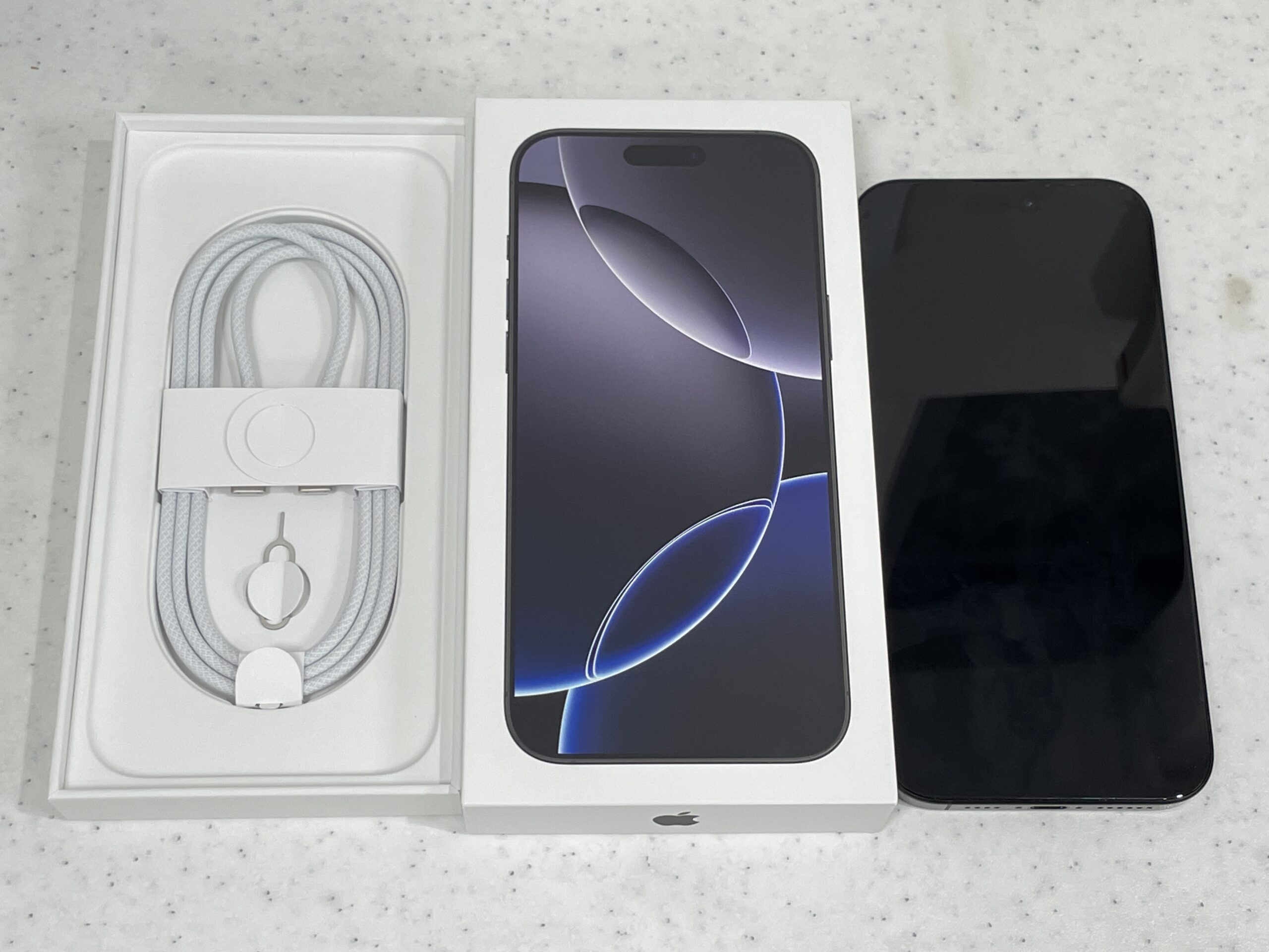 I*P様 iPhone16 ジャンク ロジッ クボード抜き iPhone16 Pro（J