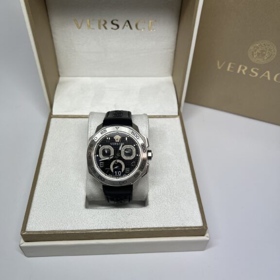 【買取】ヴェルサーチ　ディロスクロノグラフ　VQC010015　SS 黒  革ベルト 布袋　ケース　箱　保