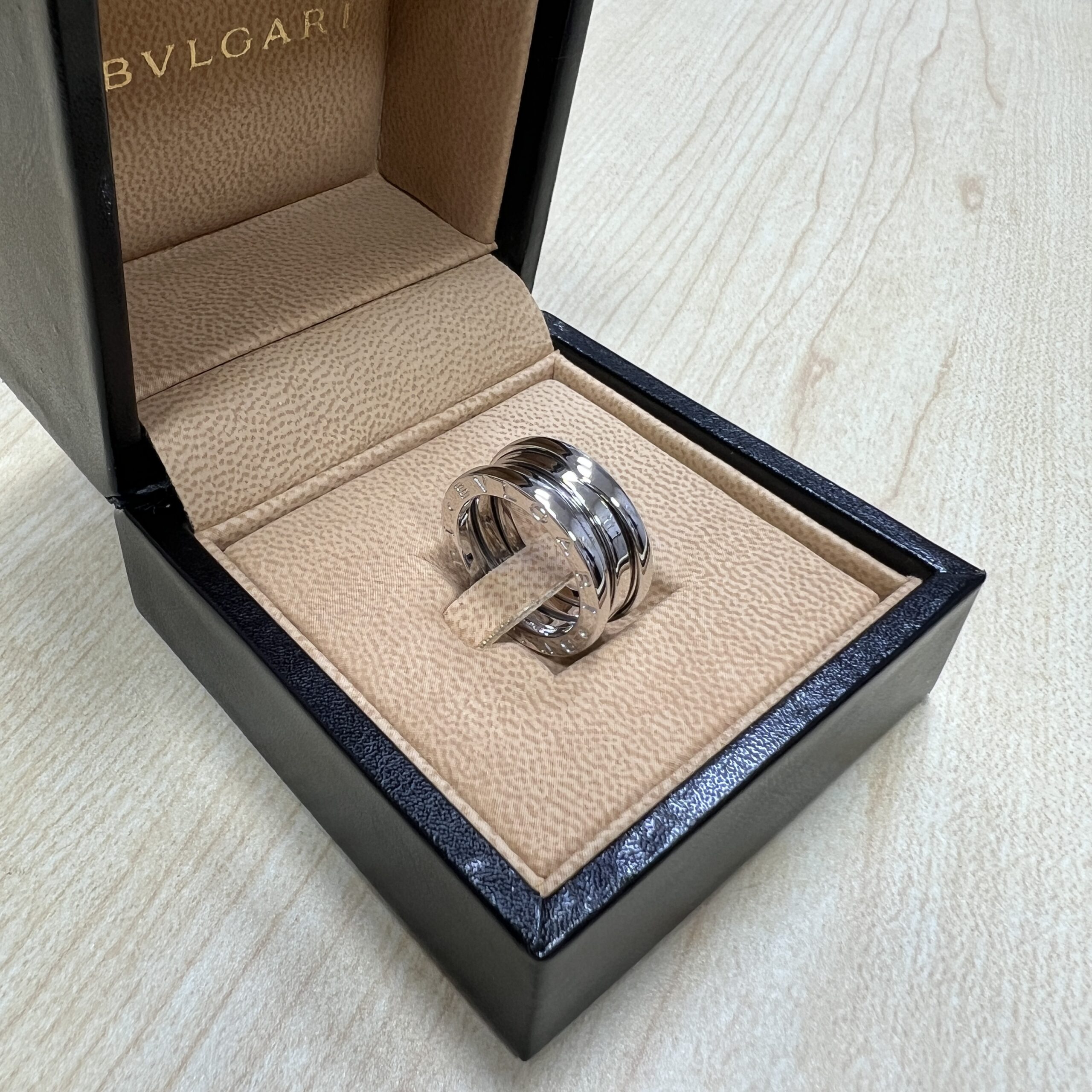 ※とも※　　　　　　　　　　　　　　　　【激レア 美品】ブルガリ 名古屋で質入・買取なら創業90年の質屋鈴木